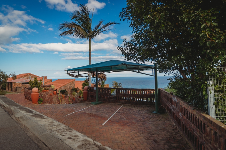5 Bedroom Property for Sale in Herolds Bay Western Cape